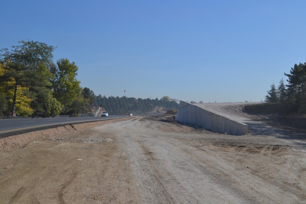 Başbakanlık Yolu ve Sanat Yapıları