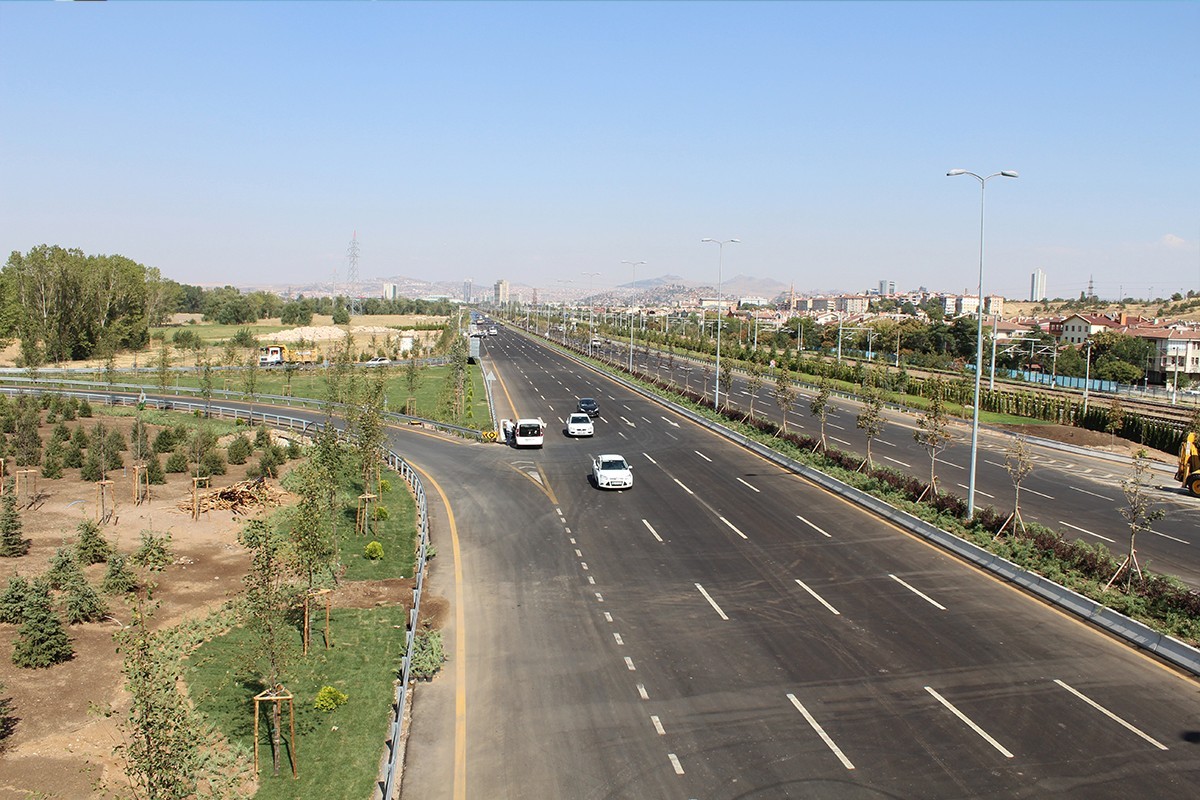 Atatürk Orman Çiftliği Yolu