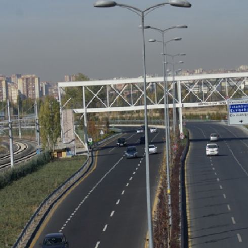 Gazi Mahallesi Yaya Üst Geçidi